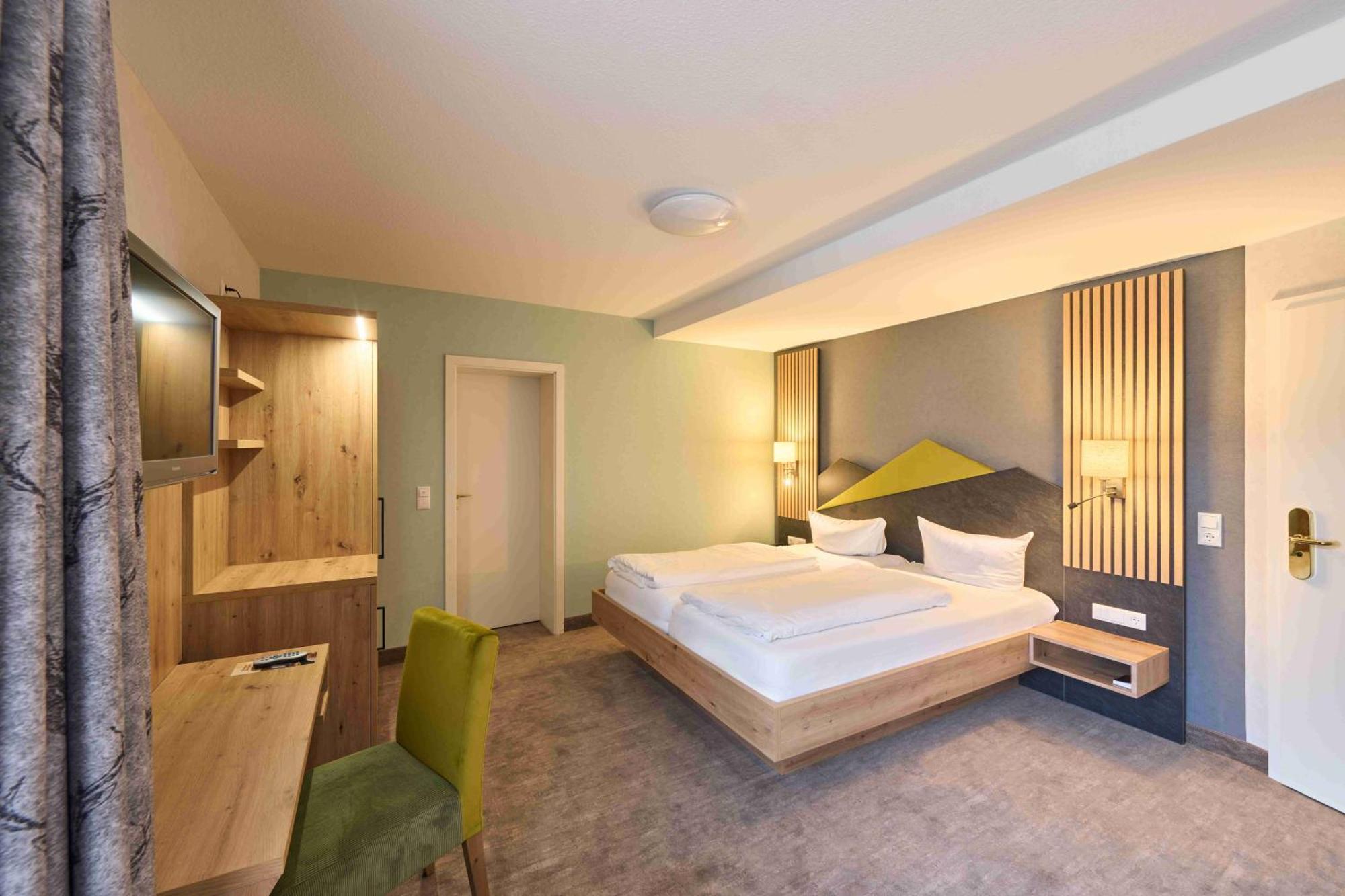 Brauhaus Zum Loewen Hotel Muehlhausen  Ngoại thất bức ảnh